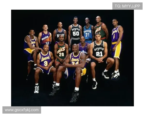 老佩顿直言亚历山大无法与科比比肩科比的伟大无人可替代